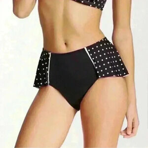 Spanx Firty Skirted Swim Bottom ~ Black ~ 8 ~ NWT in poly bag!